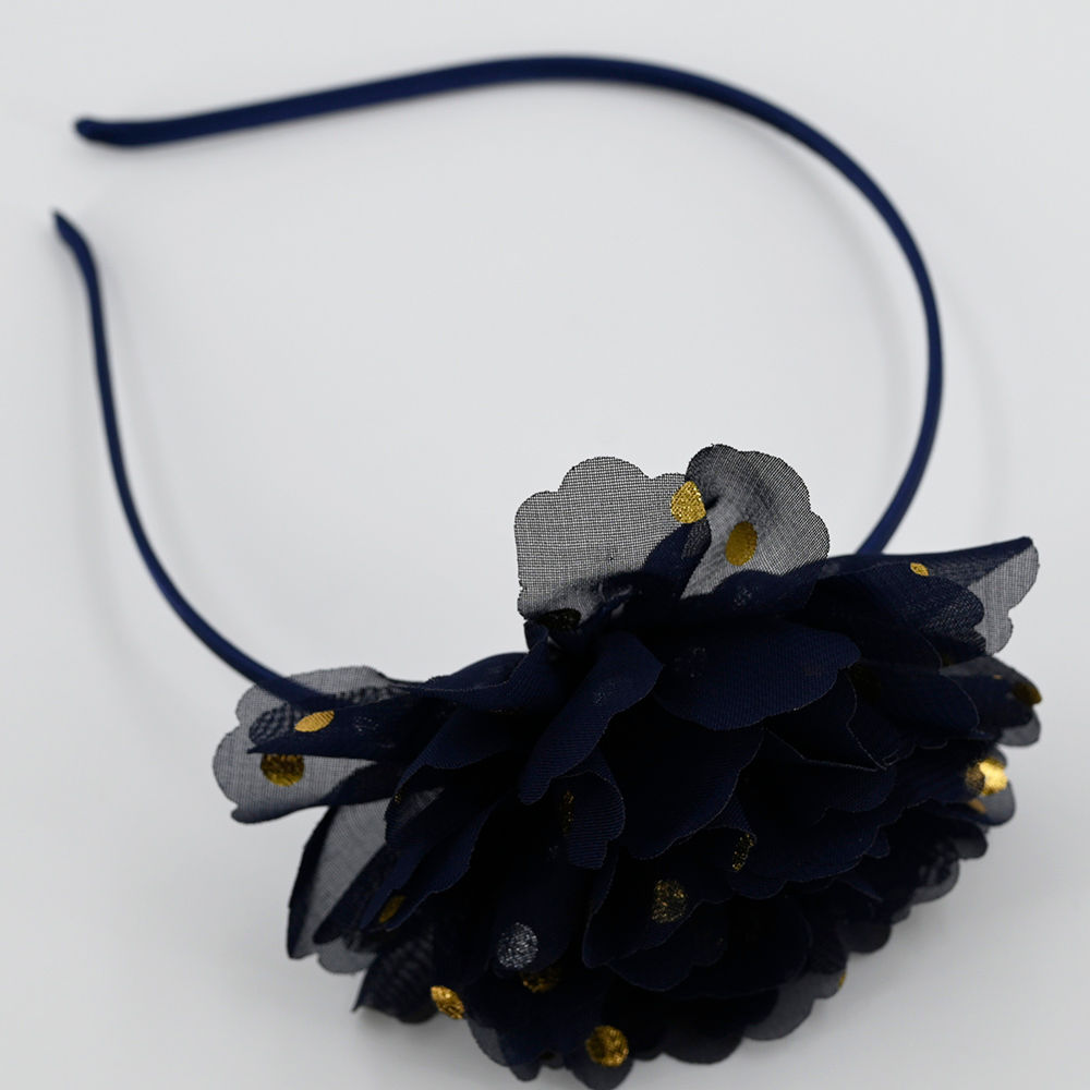 

beautiful hair accessories in a variety of colours and styles