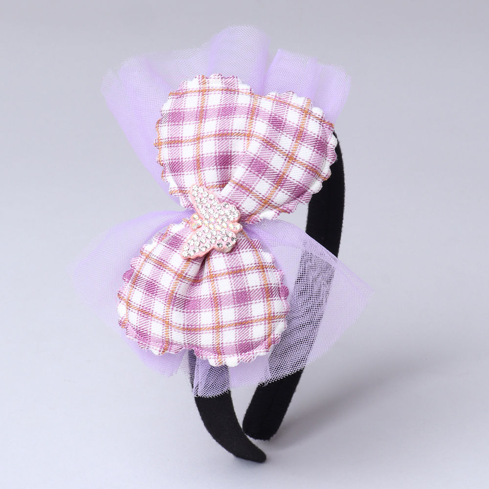 

dress your girl in this lovely accessories and make her