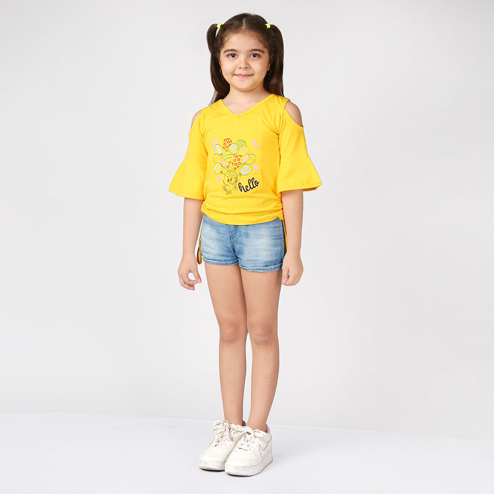 

features top material 50 cotton 50 polyester bottom material 100