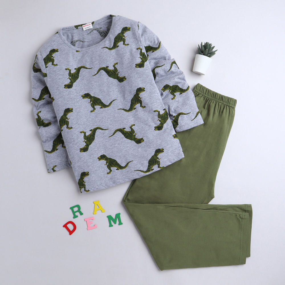 

features material 100 cotton fit type slim the actual product