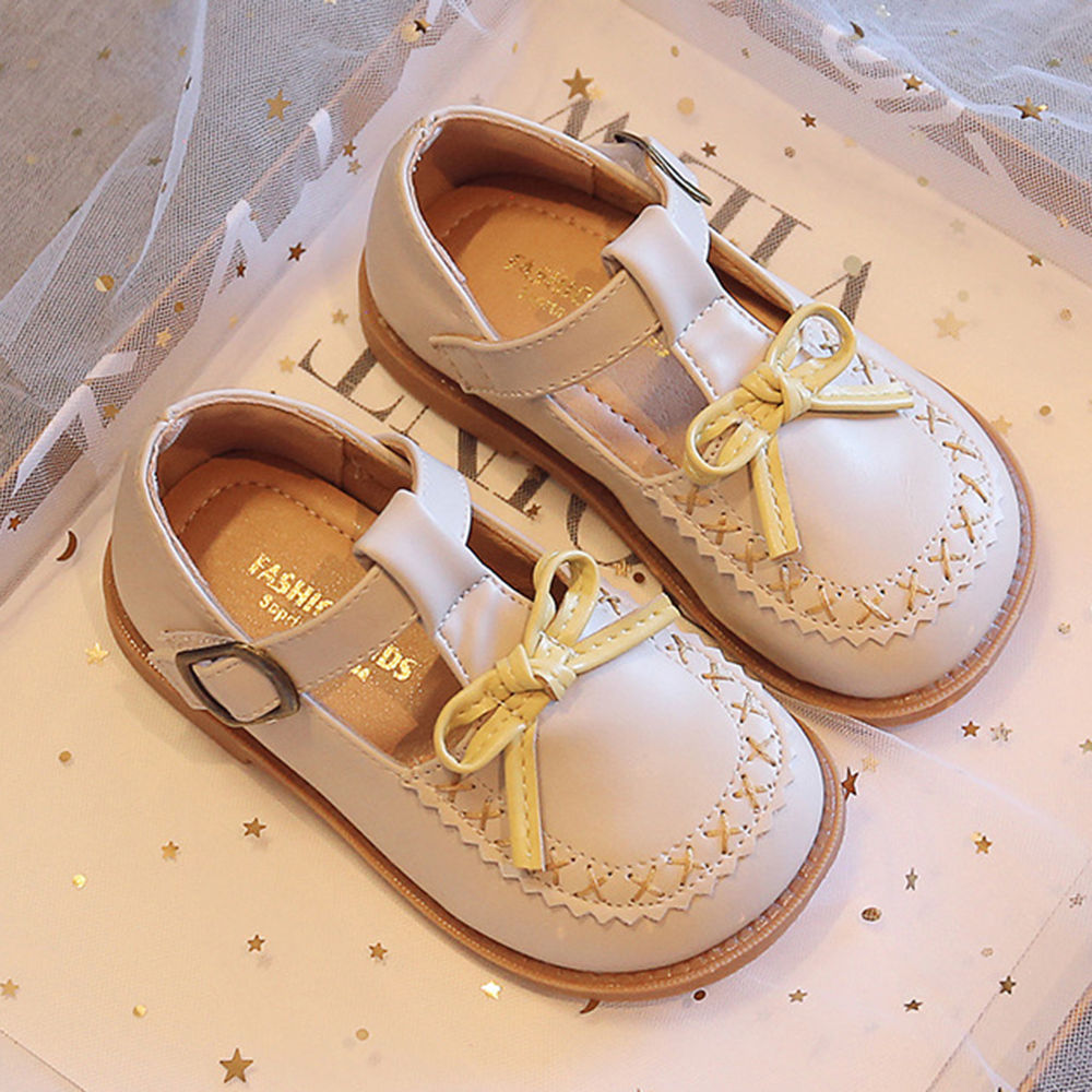 

features upper material 95 tpr 5 pu sole material 95