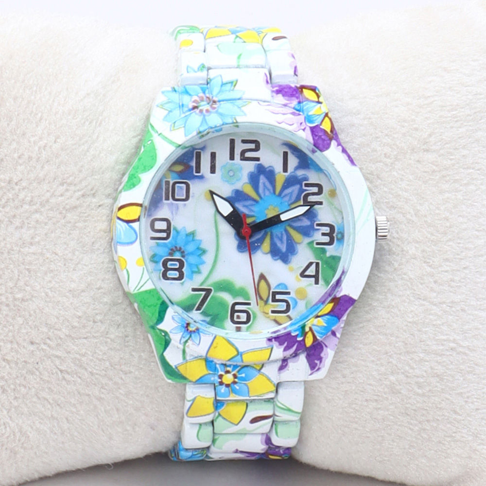 

analogue type watch made with plastic rubber material simple and