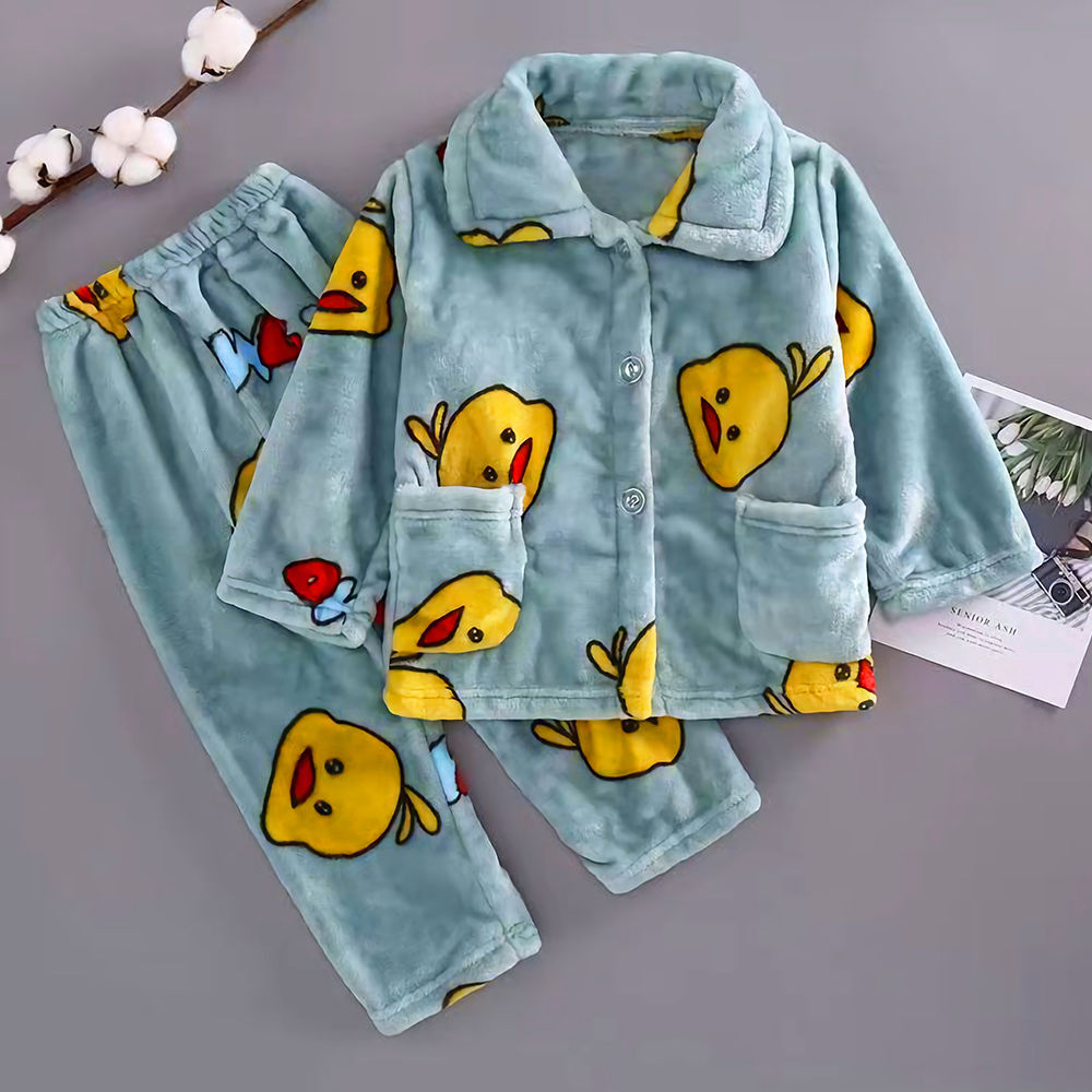 

features material 100 polyester the actual product may differ slightly