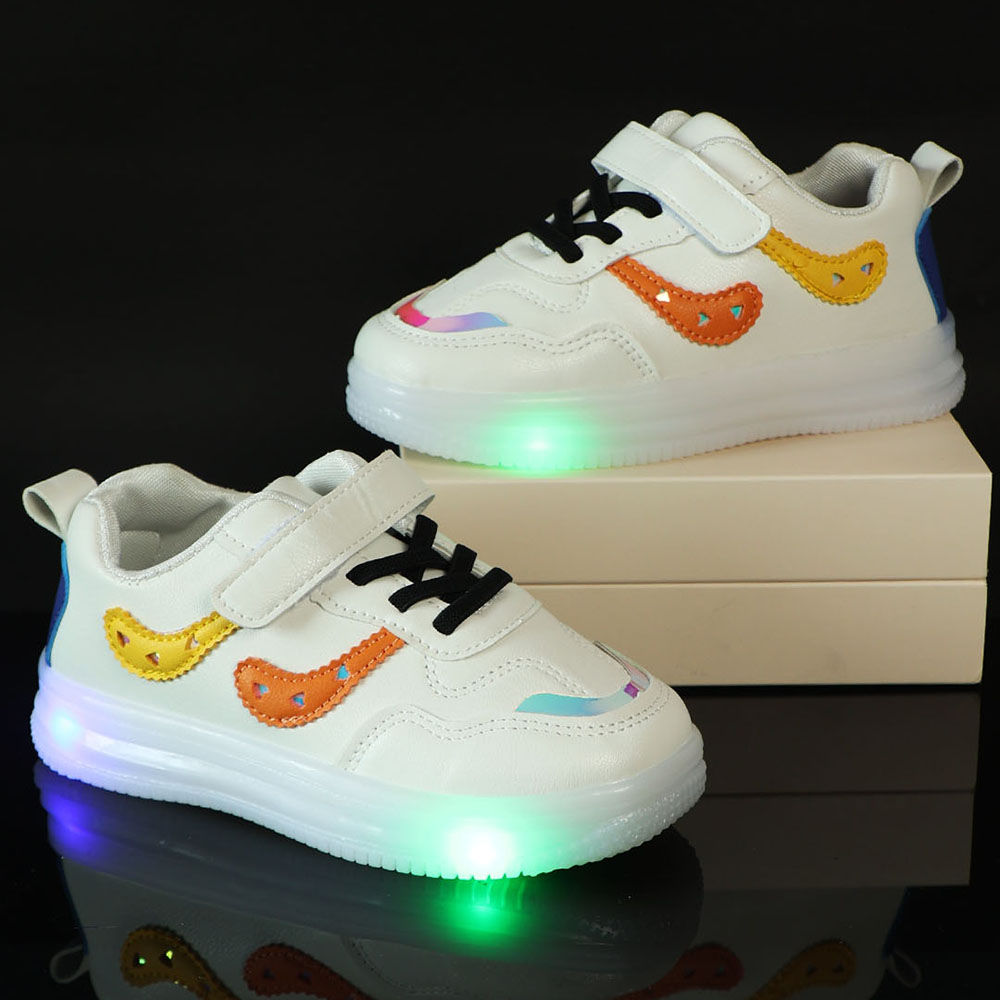 

features upper material 100 synthetic pu sole material 100 eva