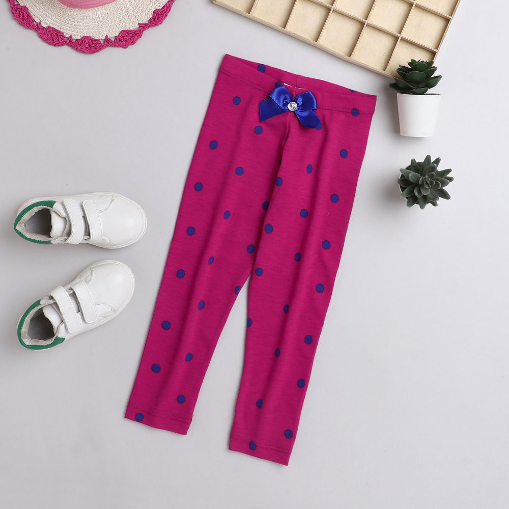 

features material 100 polyester fit type slim the actual product