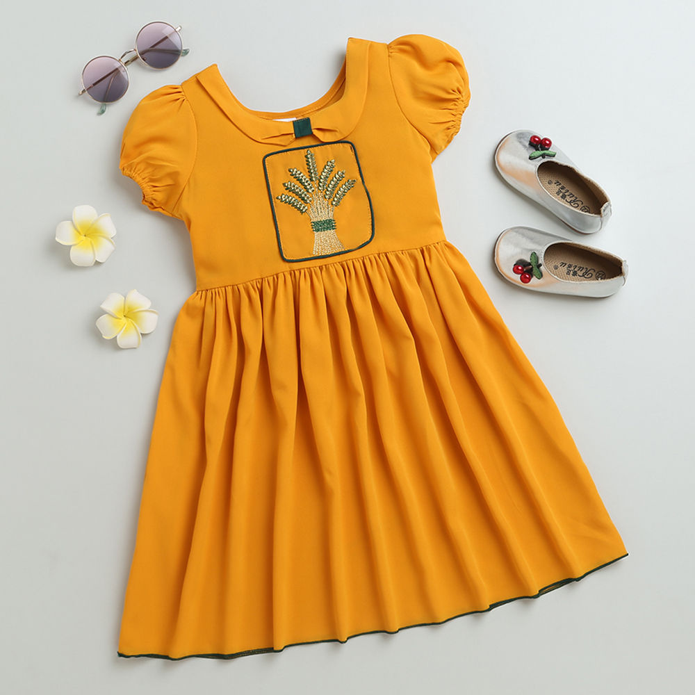 

features material cotton blend the actual product may differ slightly