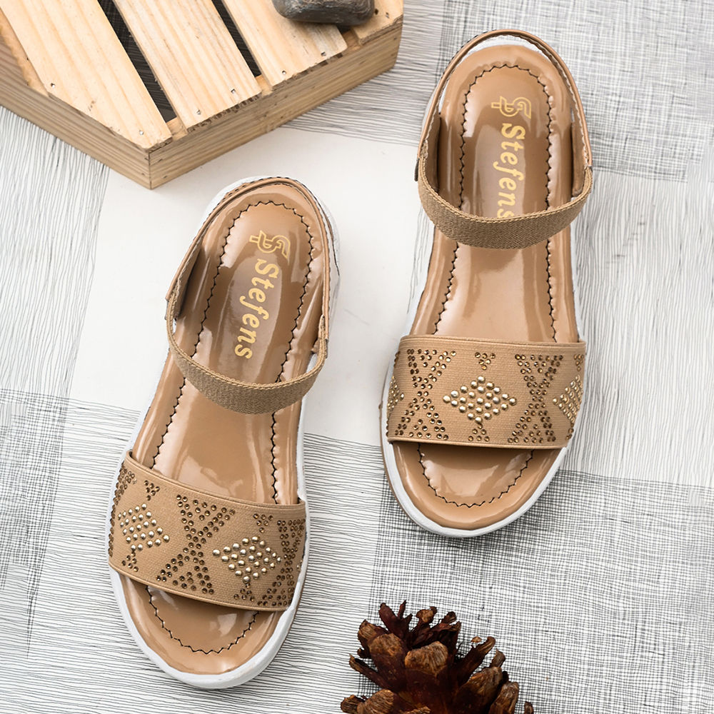 

features upper material 100 pu sole material 100 airmix the