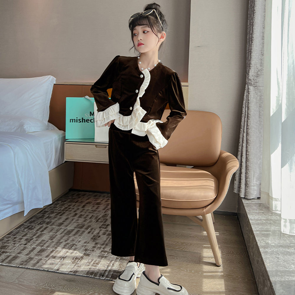 

features top material 100 polyester bottom material 100 polyester fit