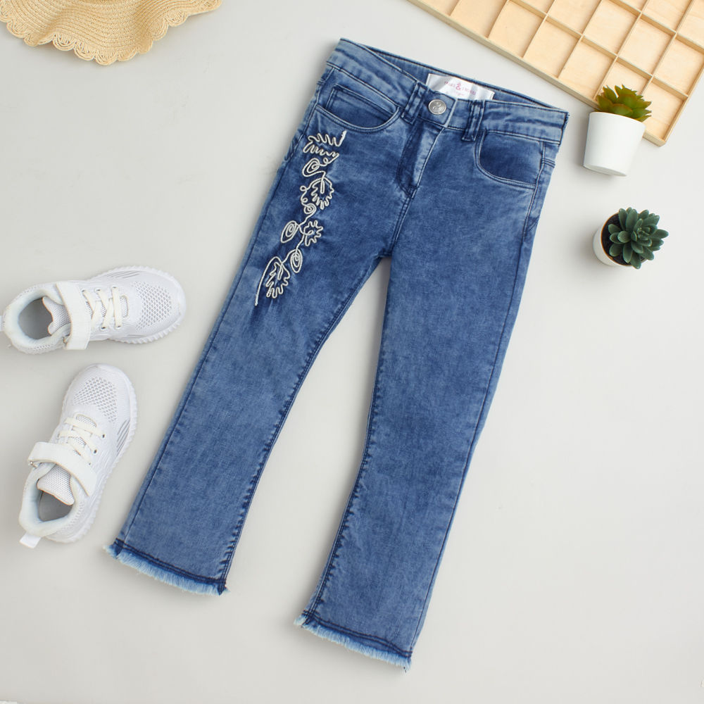 

features material 71 cotton 26 poly 3 elastane fit type