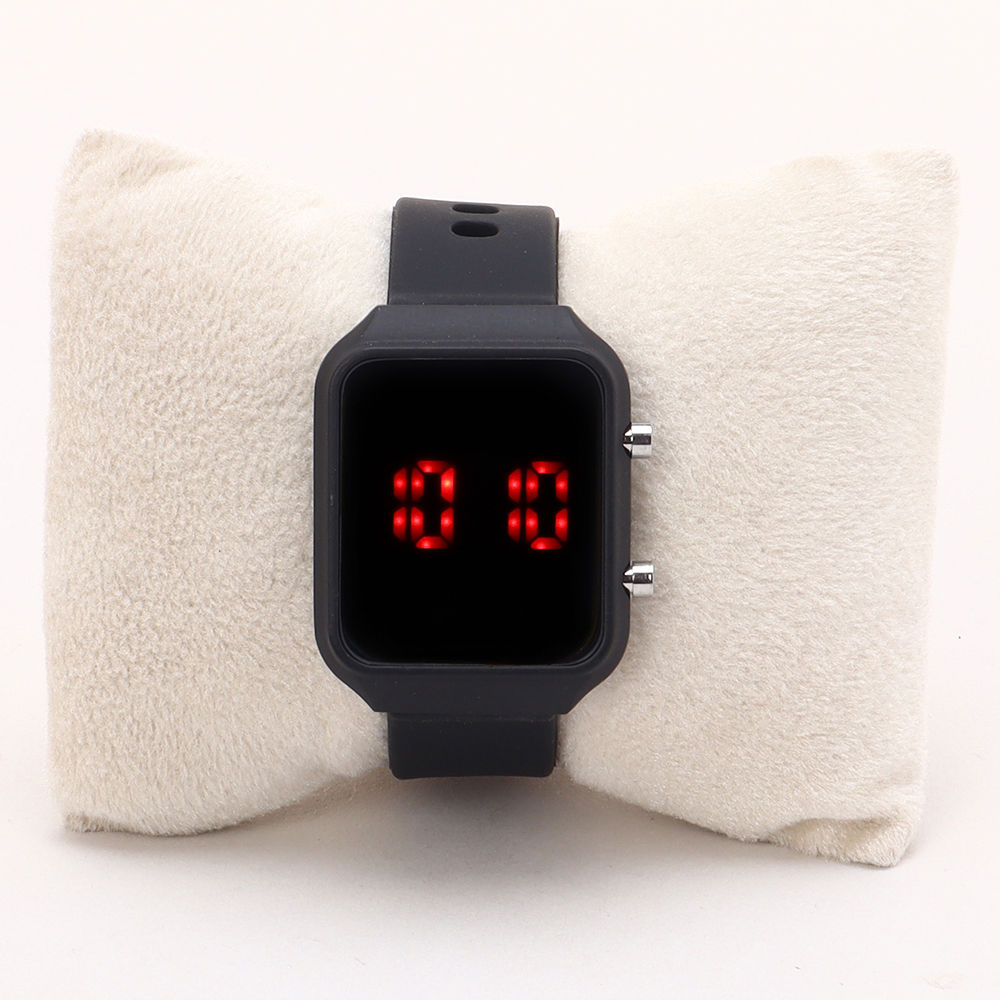 

digital dial kids watch trendy watch in attractive colours specially