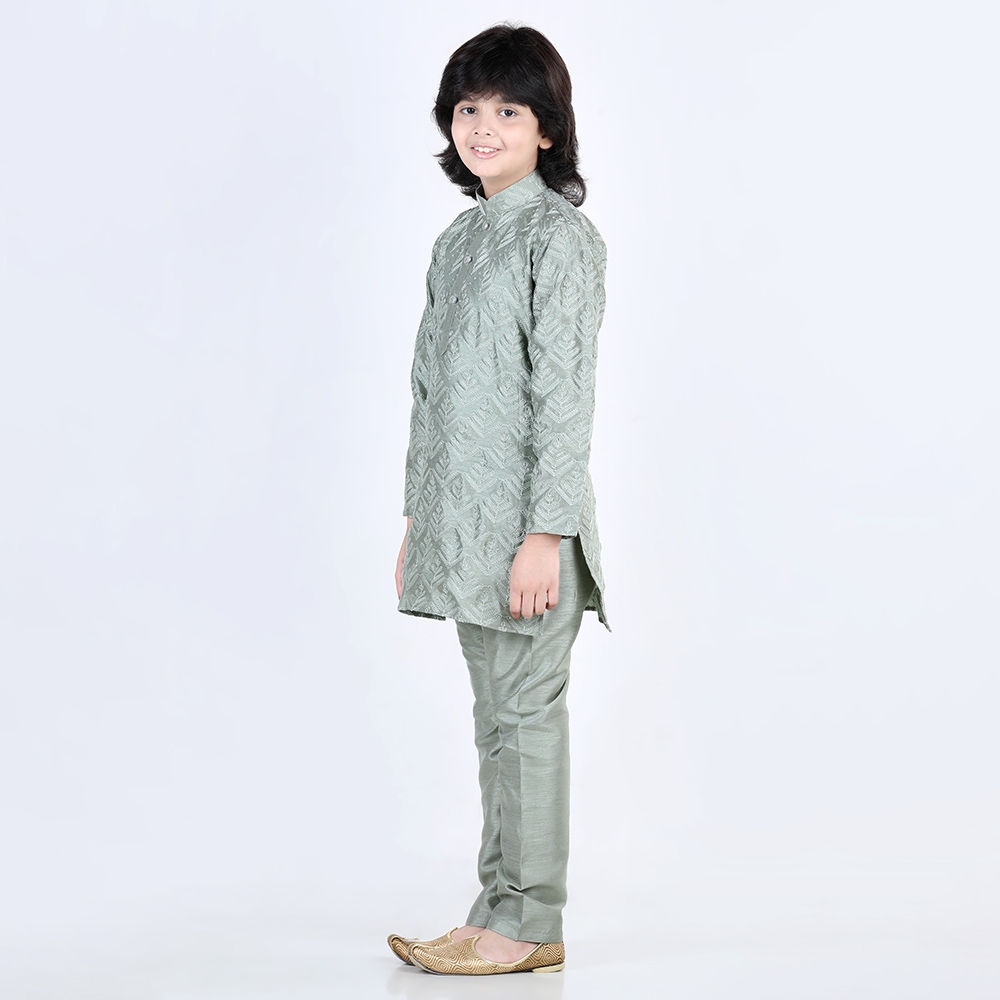 

features material 60 silk 40 polyester fit type regular the