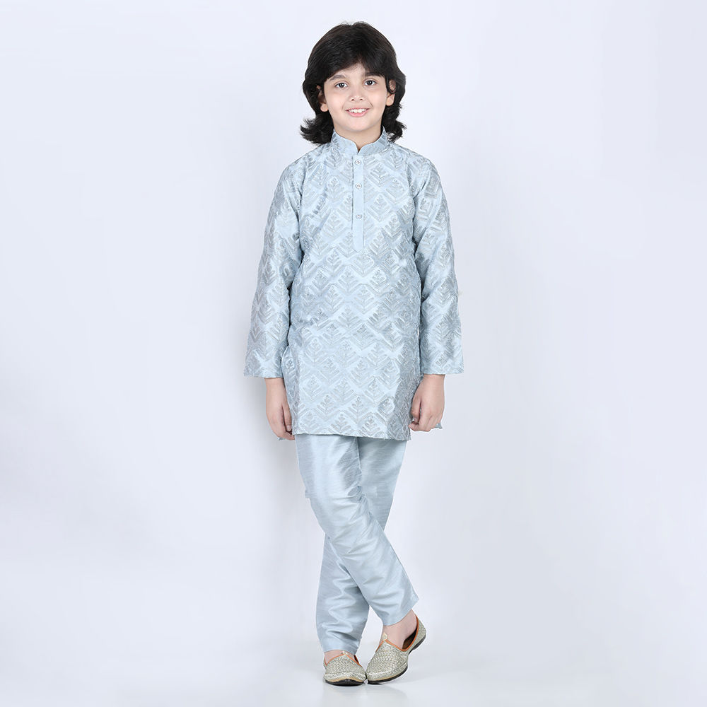 

features material 60 silk 40 polyester fit type regular the