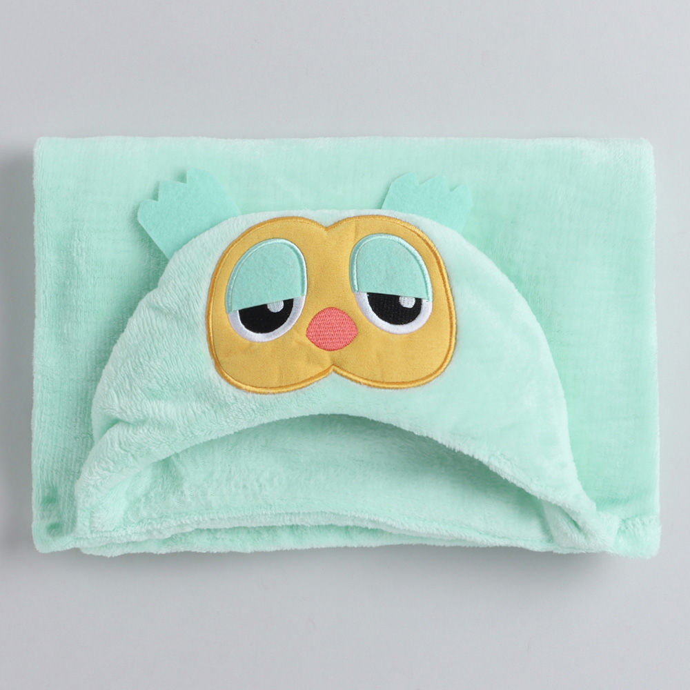 

features material 100 polyester the actual product may differ slightly