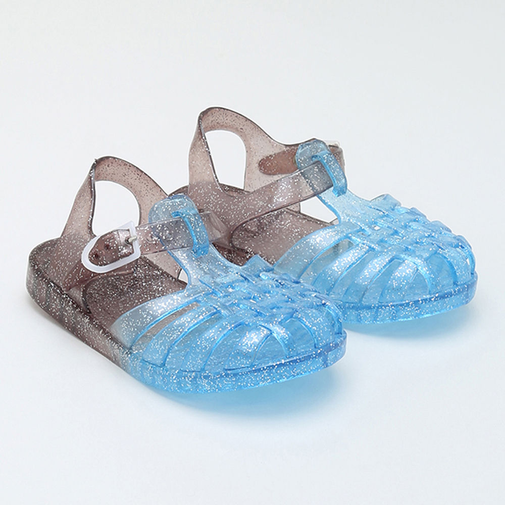 

features upper material 100 pvc sole material 100 pvc the