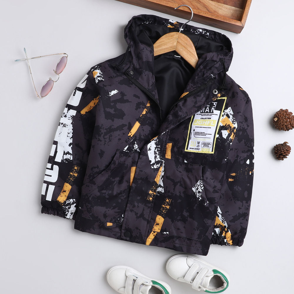 

features material 100 polyester the actual product may differ slightly