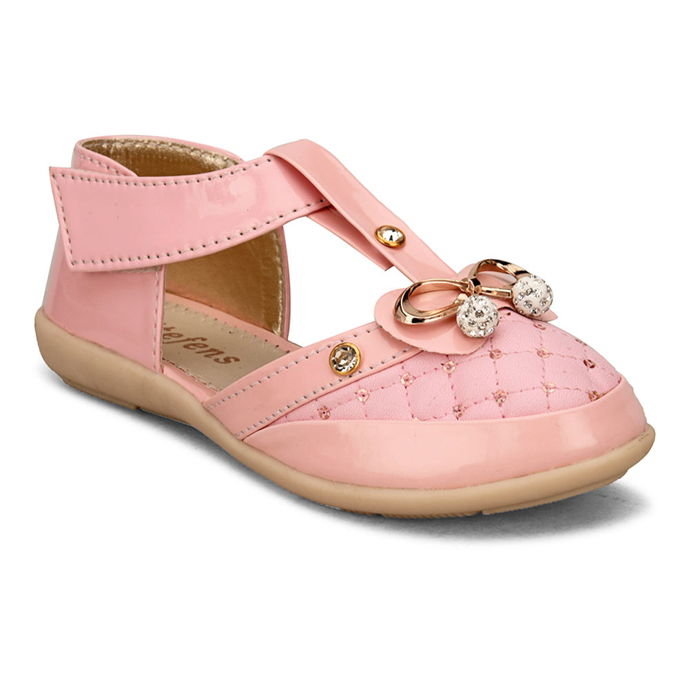

features upper material 100 pu sole material 100 airmix the