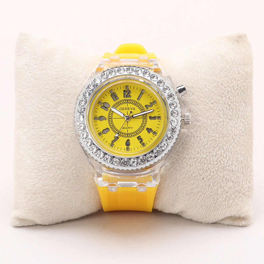 

digital dial kids watch trendy watch in attractive colours specially