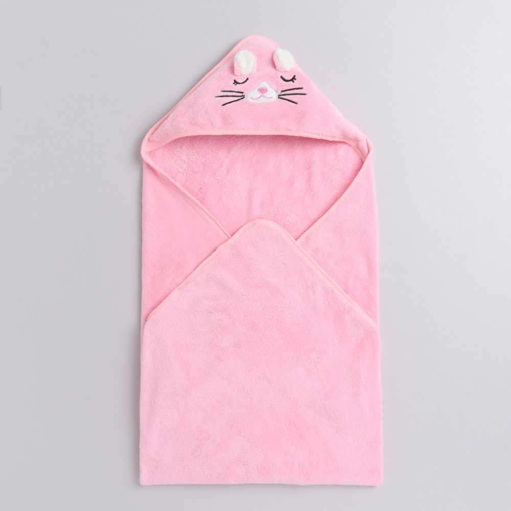 

features material 100 polyester the actual product may differ slightly
