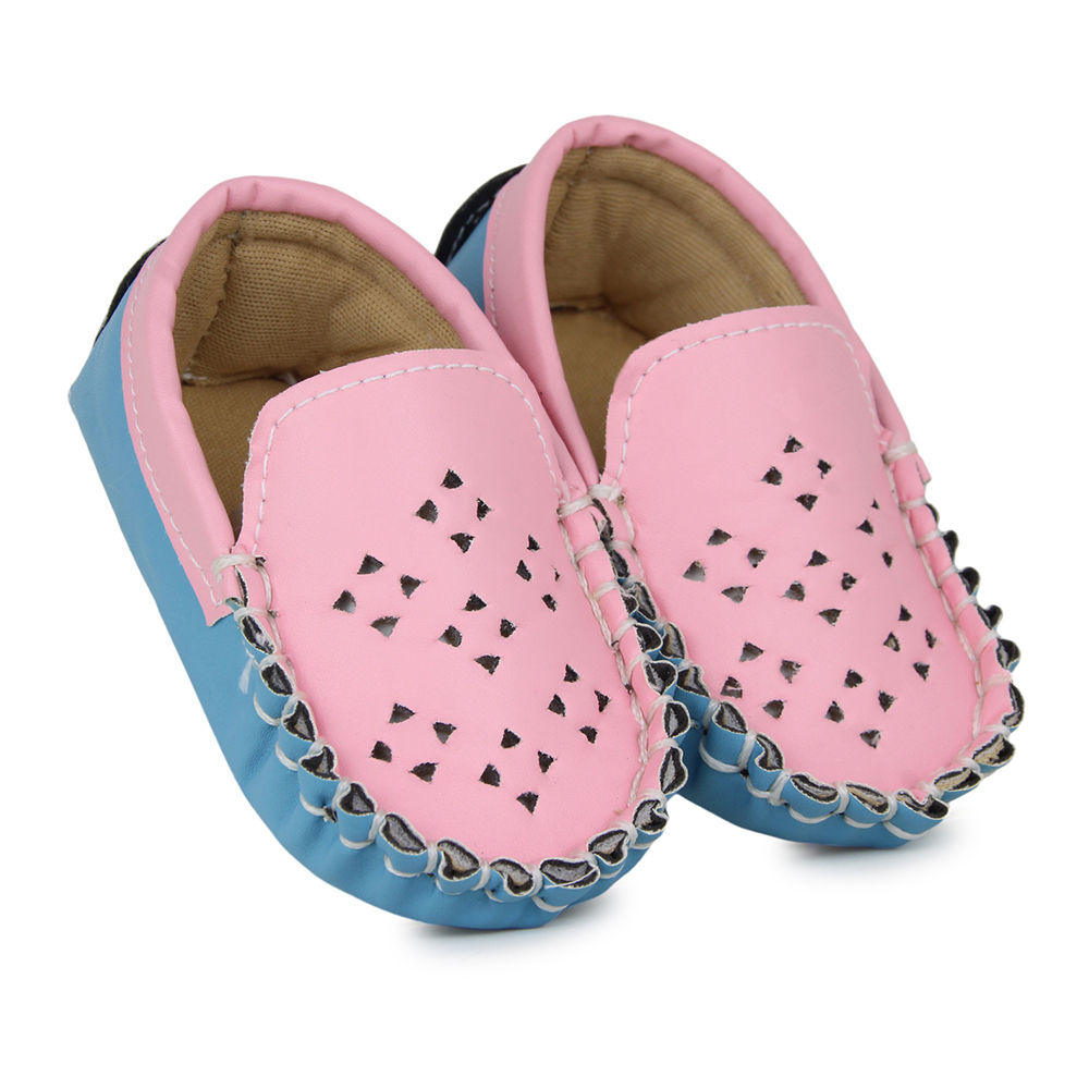 

features upper material synthetic leather sole material 100 synthetic leather