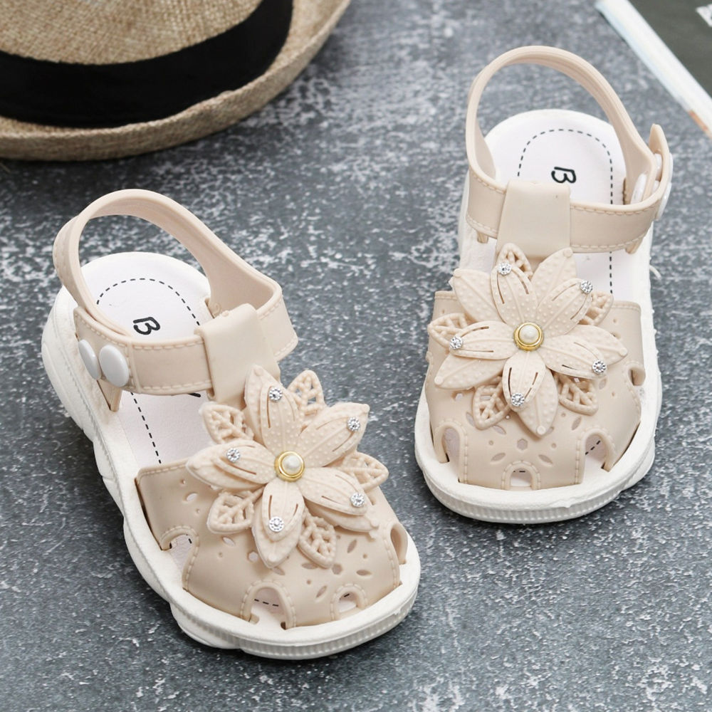 

features upper material 100 rubber sole material 100 rubber the
