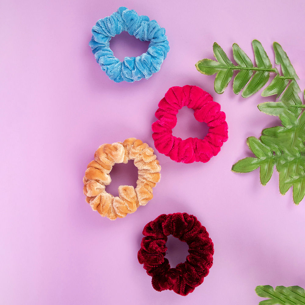 

arendelle collection of hair accessories is conceptualised designed and manufactured