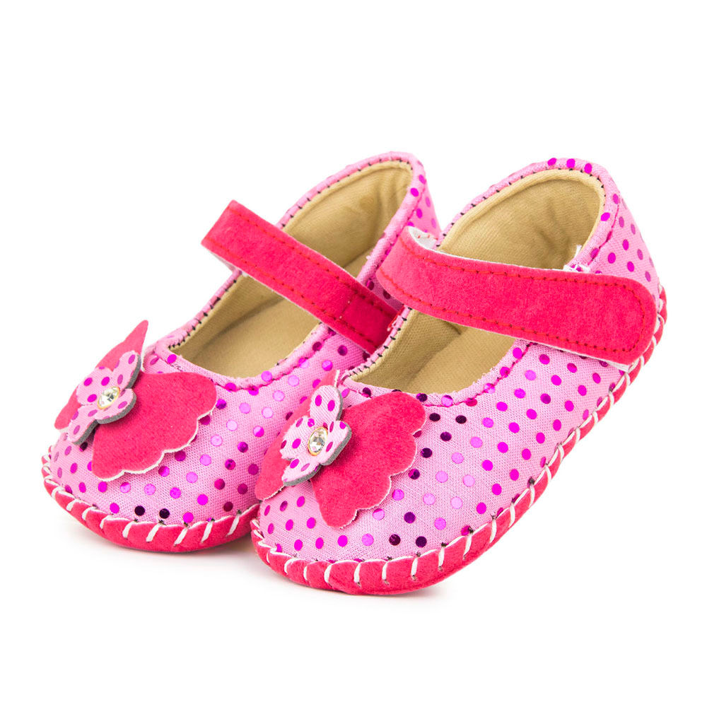 

features upper material synthetic leather sole material 100 synthetic leather