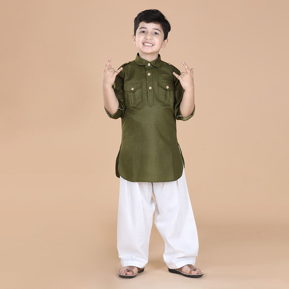 

features material 80 cotton 20 polyester fit type regular the