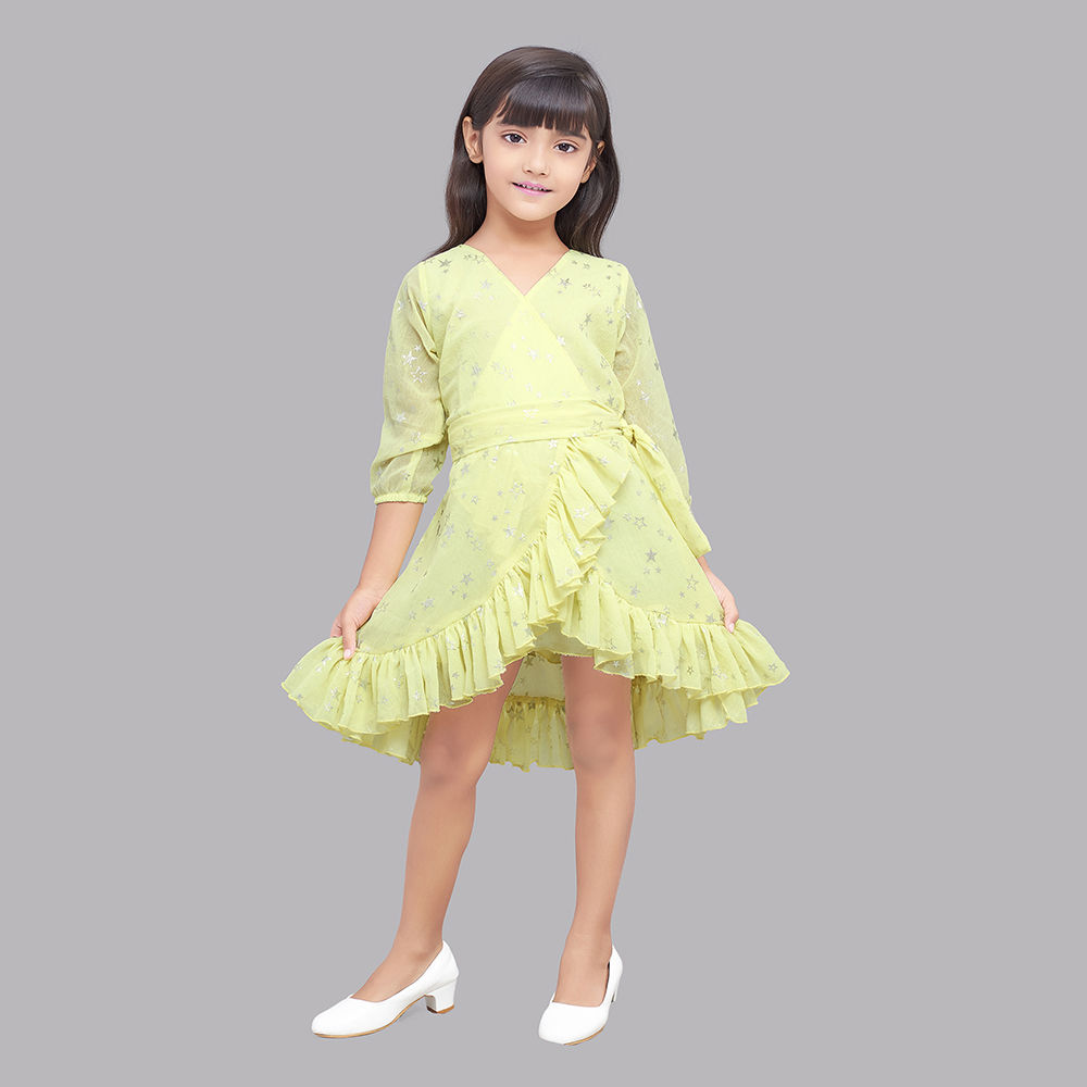 

features material 100 polyester fit type slim the actual product