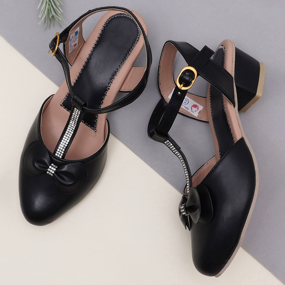 

features upper material synthetic pu sole material synthetic leather the