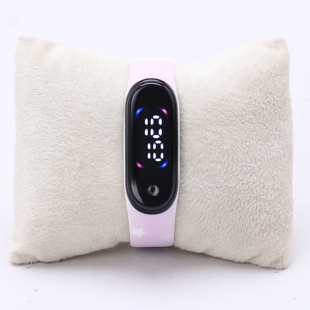 

digital dial kids watch trendy watch in attractive colours specially