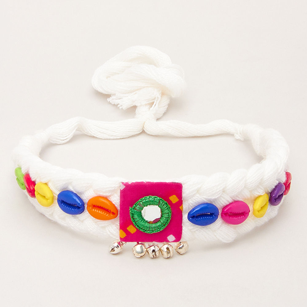 

these are simple yet fashionable beautiful hair accessories which are