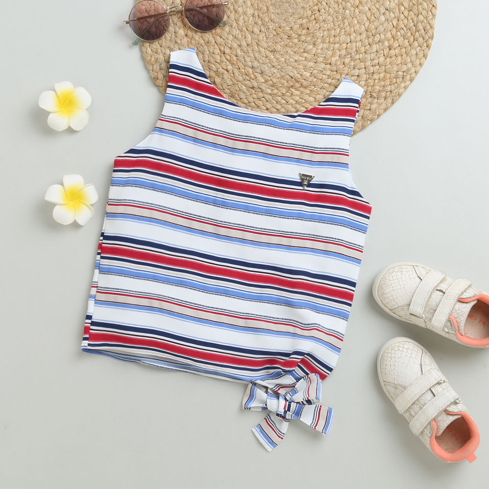 

features material 100 polyester fit type slim the actual product
