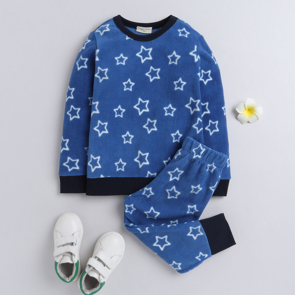 

features top material 100 polyester bottom material 100 polyester fit