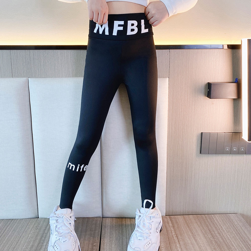 

features material 100 polyester fit type regular the actual product