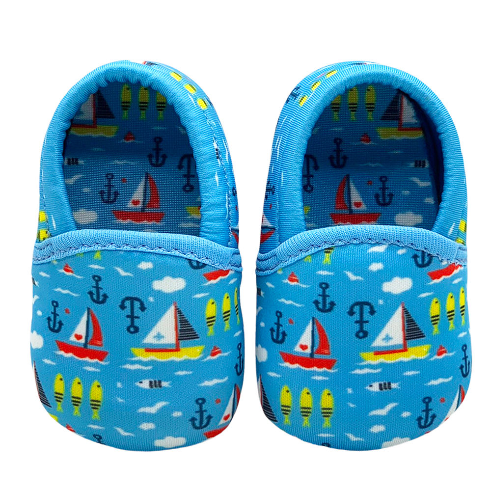 

features upper material 100 fabric sole material 100 eva the