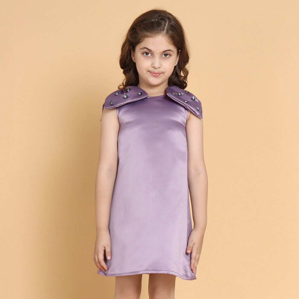 

features material 100 polyester fit type slim the actual product