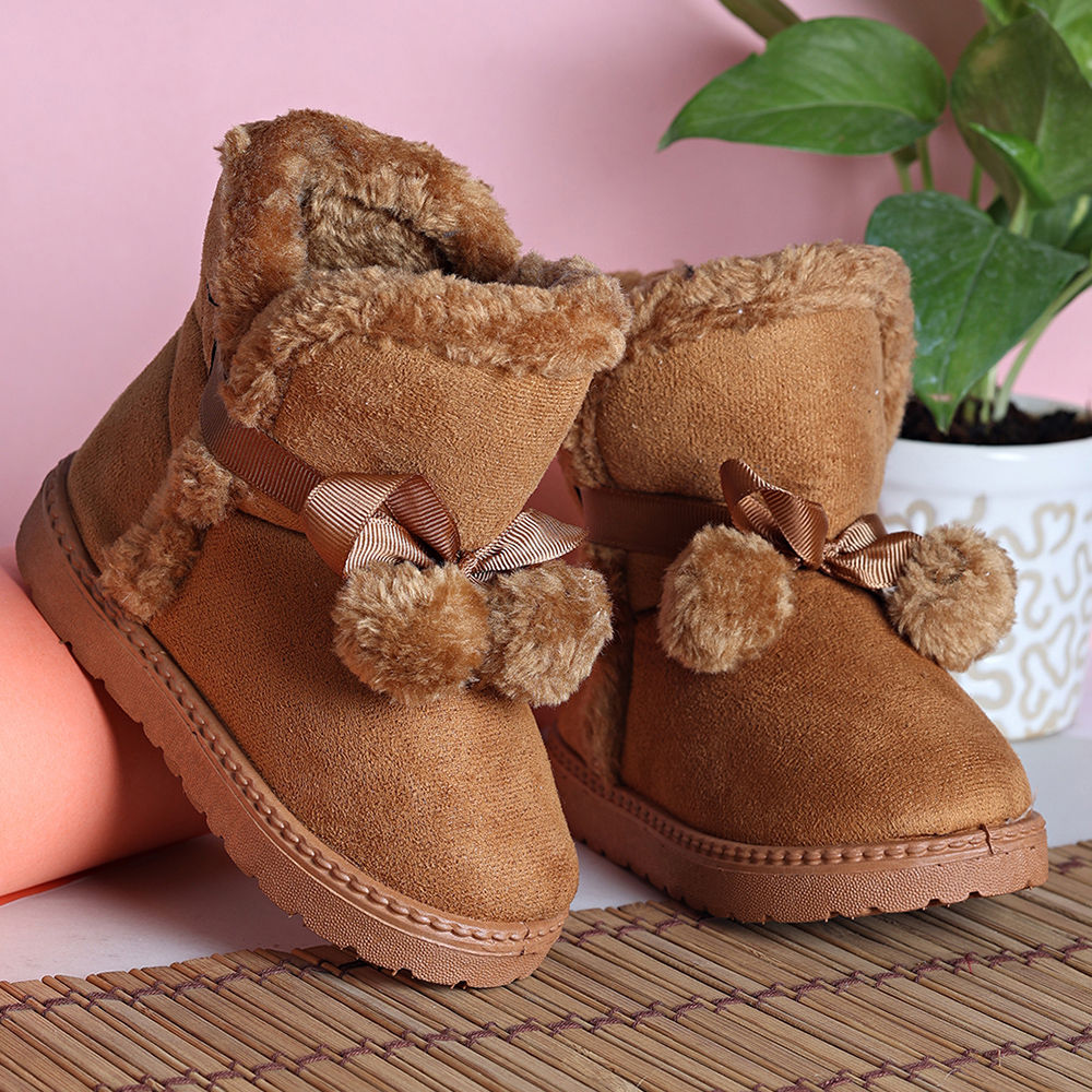 

features upper material suede sole material eva the actual product