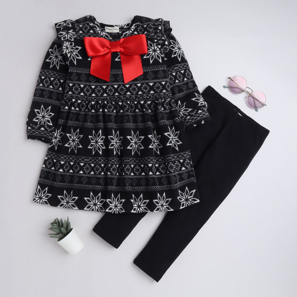 

features upper material 100 polyester bottom material 95 cotton 5
