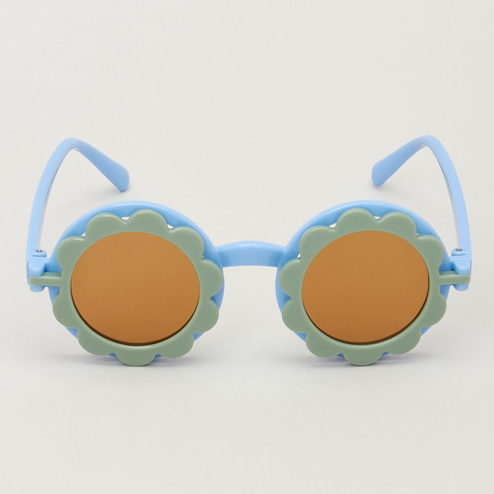 

cute sunglasses it brings a lot of compliments from strangers