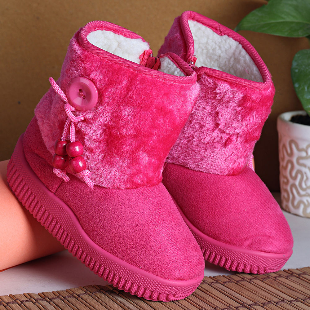 

features upper material suede sole material eva the actual product