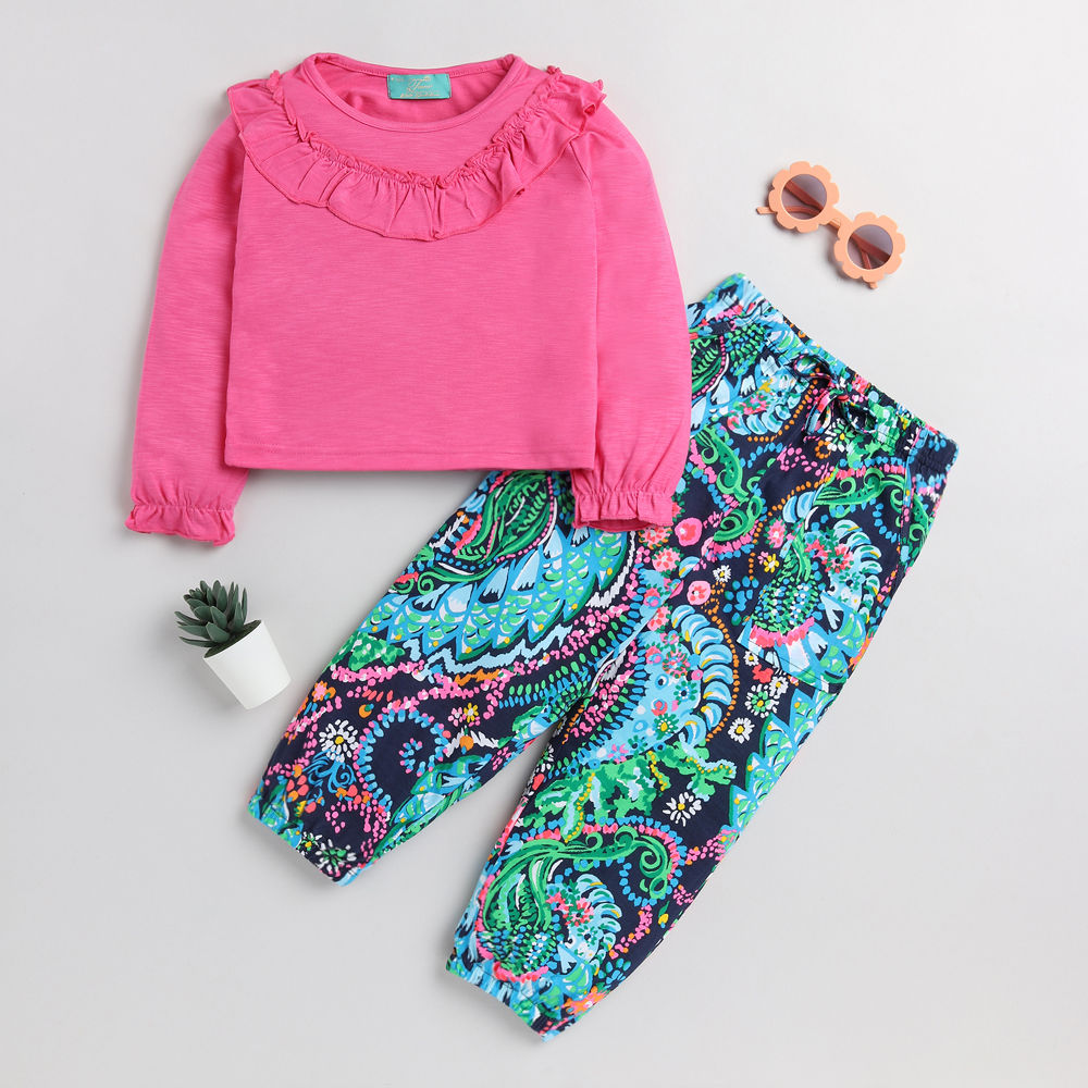 

features material 40 cotton 55 viscose 5 spandex fit type