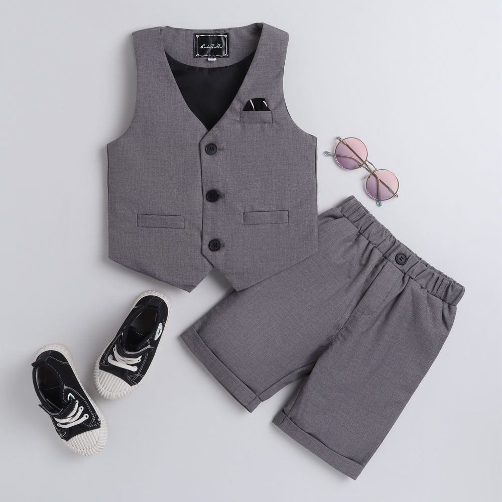 

features material 78 polyester and 22 viscose the actual product
