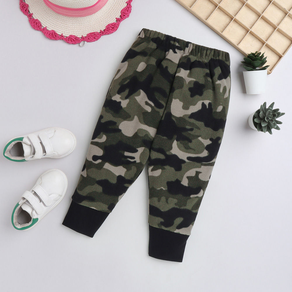 

features material 100 polyester fit type slim the actual product
