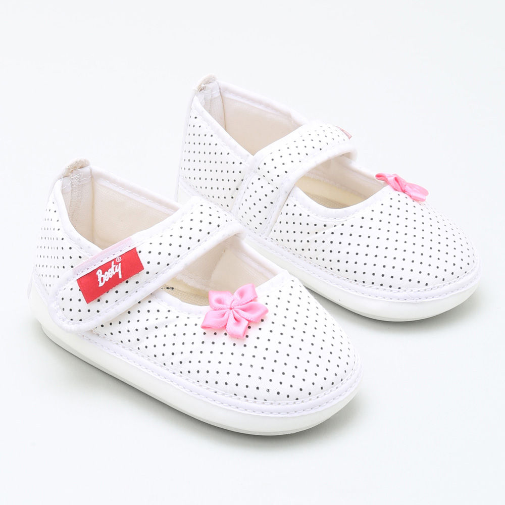 

features upper material 100 cloth sole material 100 padded the