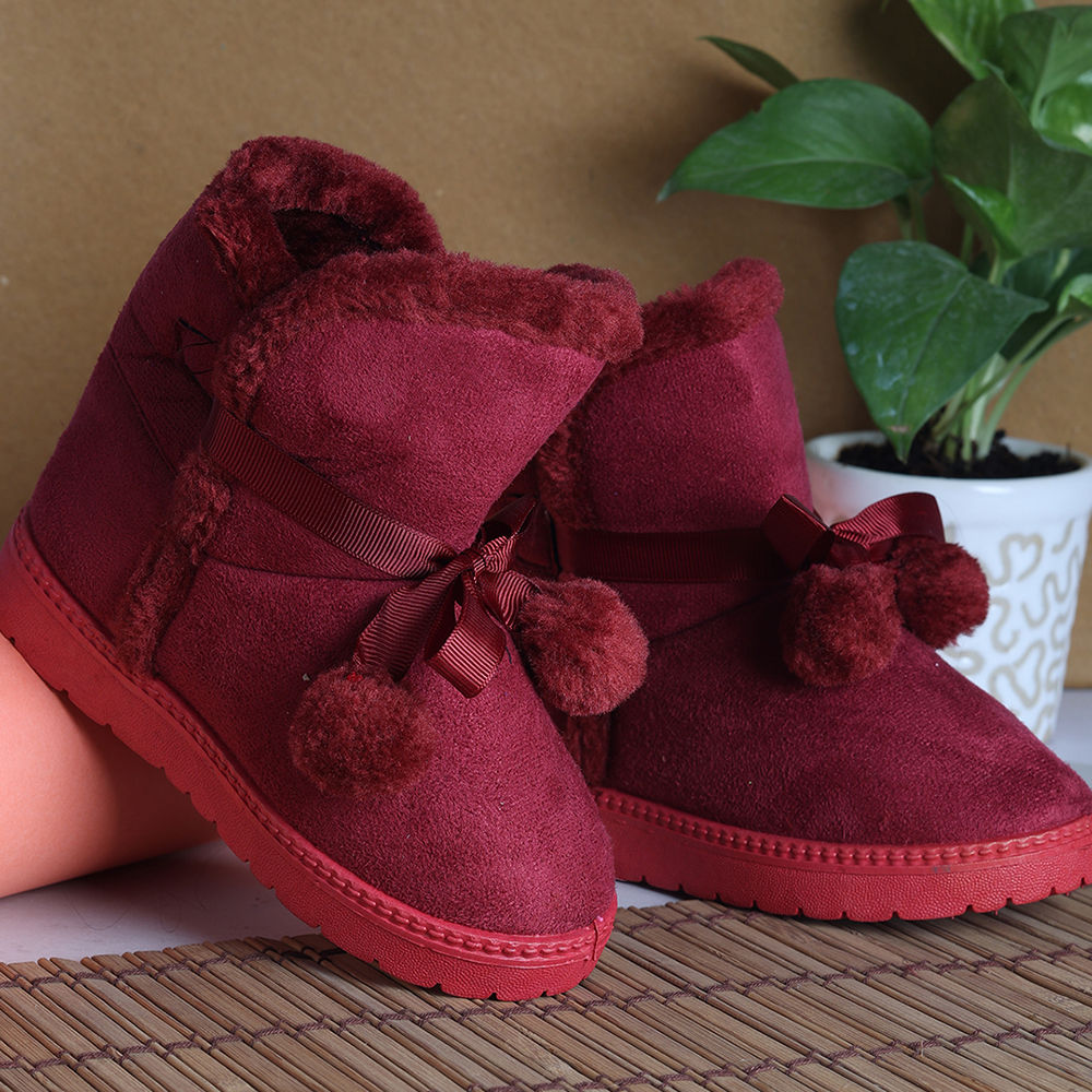 

features upper material suede sole material eva the actual product