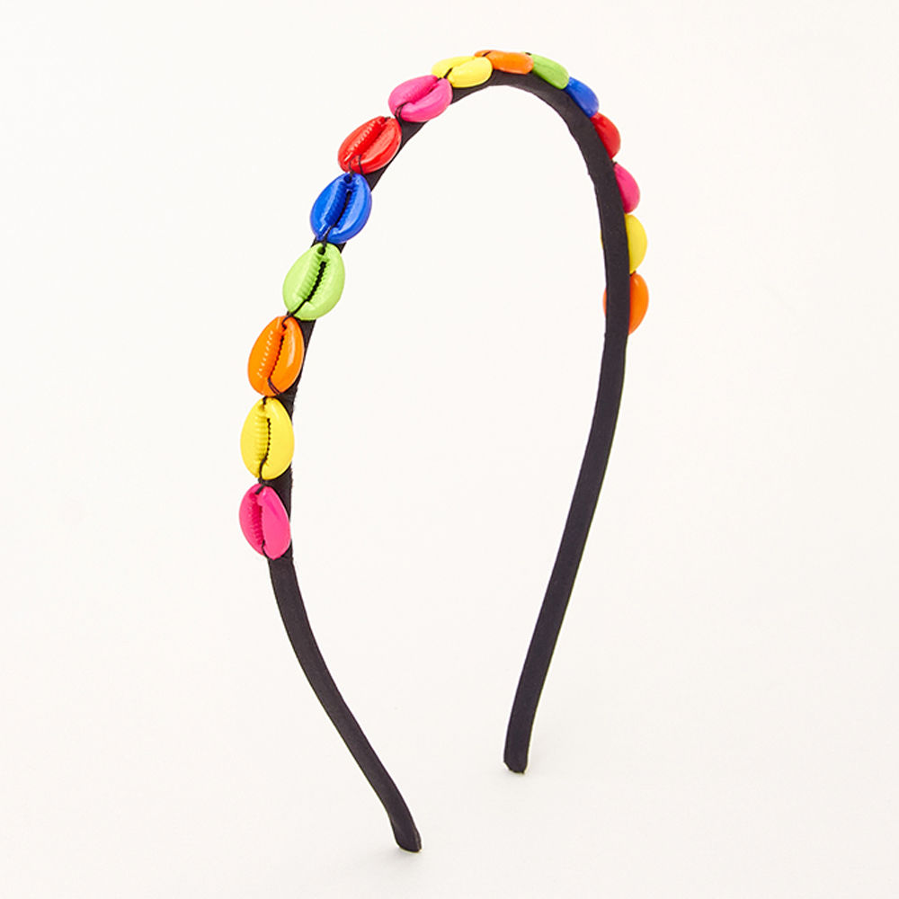 

these are simple yet fashionable beautiful hair accessories which are