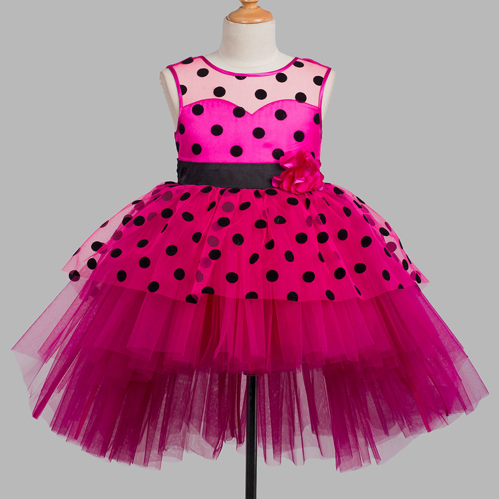 

features material 70 polyester 30 cotton fit type slim the