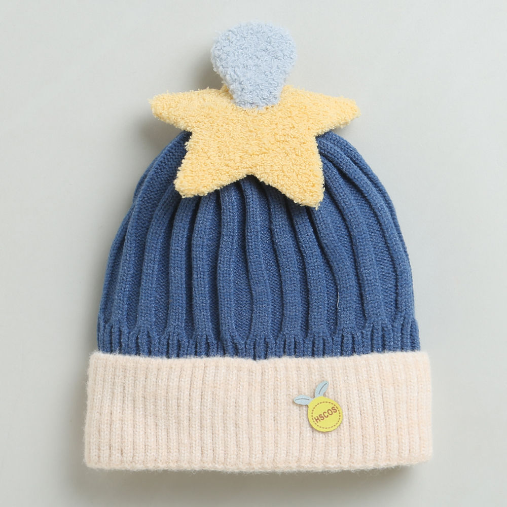 

features material woollen the actual product may differ slightly in
