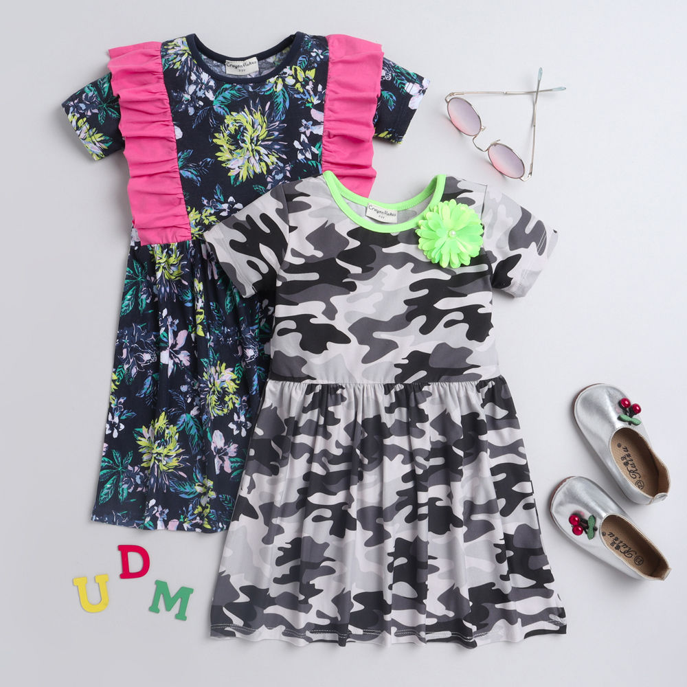 

features material 100 cotton 100 polyester fit type slim the