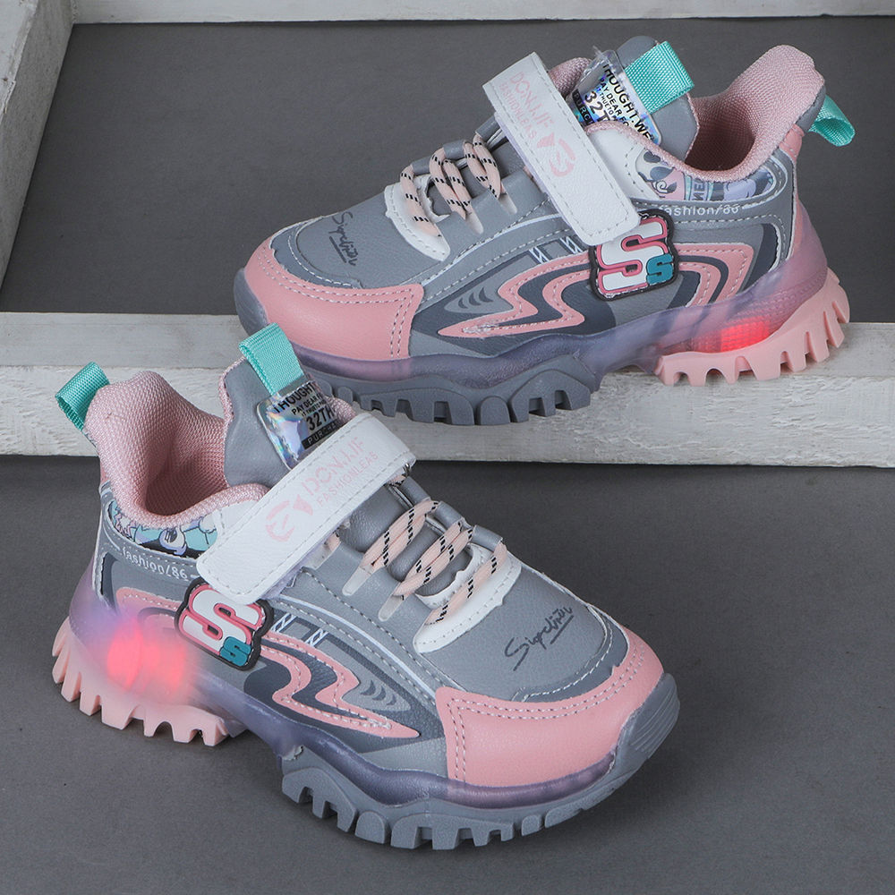 

features upper material 100 pu sole material 100 padded the